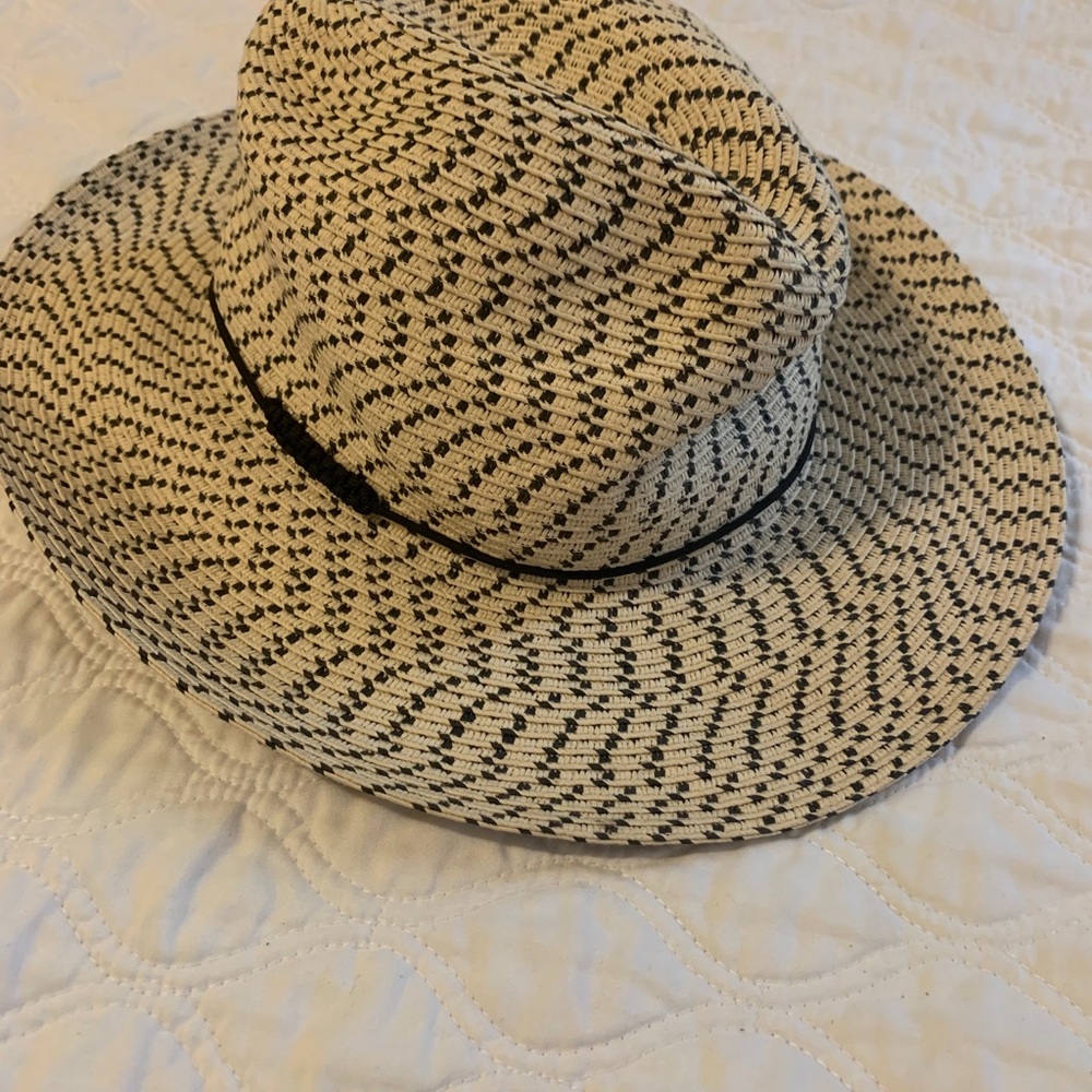 Sun Hat - Picture 3 of 3
